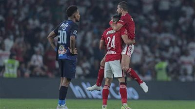 السوبر المصري.. كريم فؤاد يسجل الهدف الثاني للأهلي في الوقت القاتل