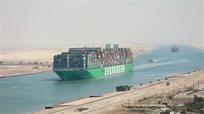 قناه السويس تشهد أعلى متوسط عبور يومي للقناة خلال أكتوبر بواقع 68 سفينة