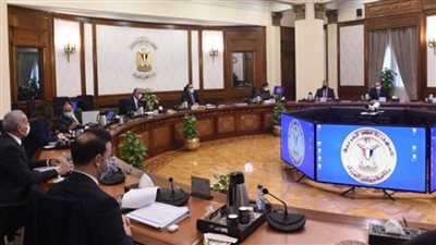 رئيس الوزراء يترأس اجتماع مجلس المحافظين