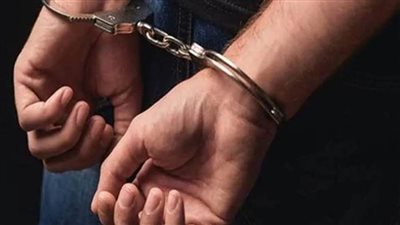 ضبط سائق سيارة بالجيزة لقيامه بحركات استعراضية معرضاً حياته والمواطنين للخطر