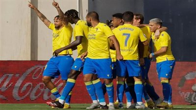 قادش يفوز على أتليتكو مدريد 3ـ2 في الدوري الإسباني