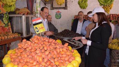 لمنع التلاعب والمغالاة في الأسعار.. نائب محافظ البحيرة تتفقد عددًا من الأسواق