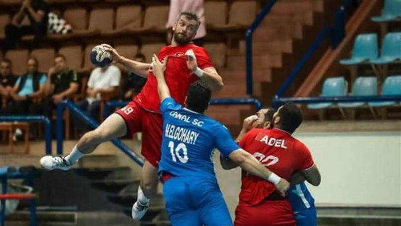 يد رجال الاهلي