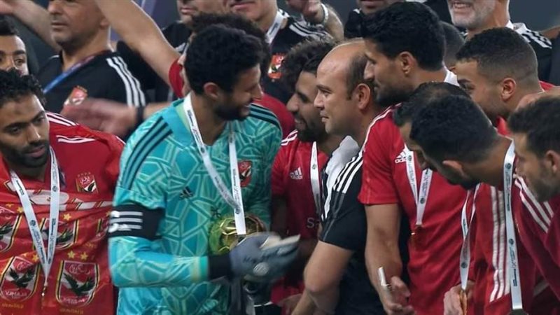 مؤمن زكريا يحتقل