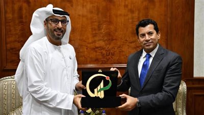 وزير الشباب والرياضة يلتقي الأمين العام لمؤسسة زايد العليا لأصحاب الهمم