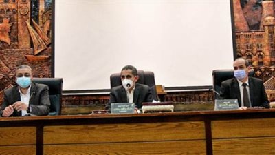 محافظ الغربية يبحث جهود الارتقاء بالخدمات الطبية المقدمة للمواطنين