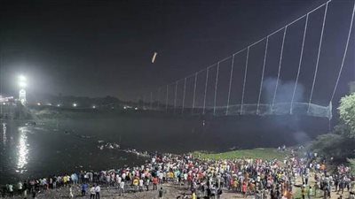 ارتفاع عدد قتلى انهيار جسر في جوجارات بالهند إلى 78 شخصًا