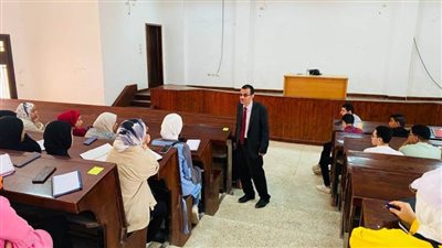 ندوة للتوعية بأهمية مؤتمر شرم الشيخ بآداب العريش