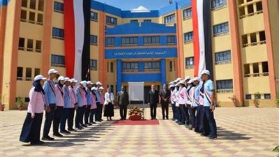 محافظ الوادي الجديد: تخصيص أرض لإنشاء أول مدرسة للمتفوقين في العلوم والتكنولوجيا