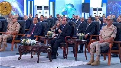 الرئيس قال: لأول مرة مصر يبقى عندها قمر صناعي خاص للاتصالات.. فما قصته؟