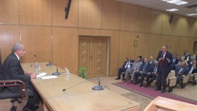وزير التموين يطالب المصنعين بعدم رفع الأسعار والحفاظ على القوة الشرائية