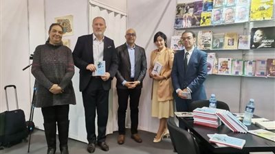 إقبال لافت على جناح 