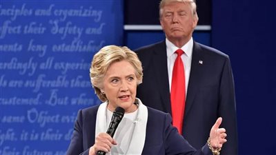 هيلاري كلينتون تقاضي دونالد ترامب
