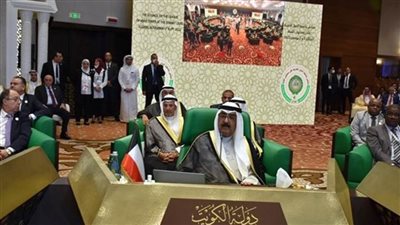 ولي عهد الكويت يدعو المجتمع الدولي لإنجاح مسيرة السلام في الشرق الأوسط