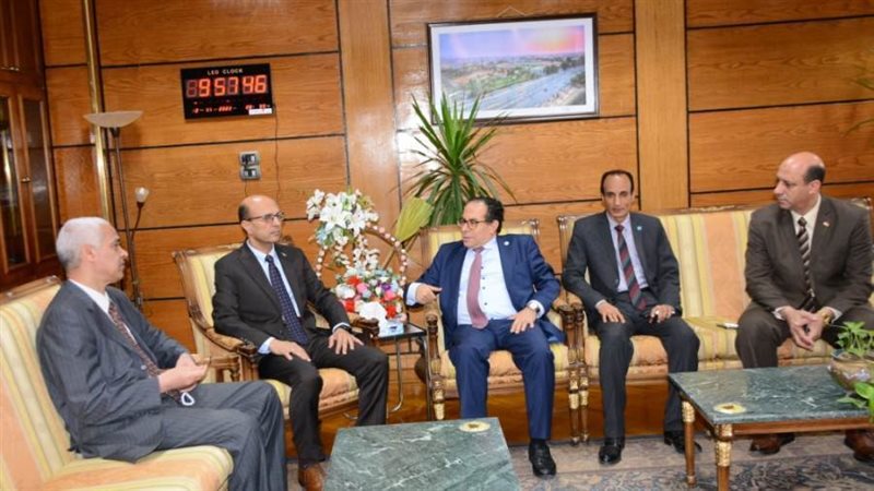 رئيس جامعة أسيوط