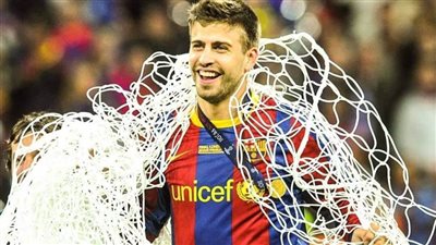 رسميًا.. جيرارد بيكيه يعتزل كرة القدم بعد مباراة ألميريا