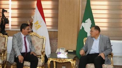 محافظ الشرقية ومستشار بنك مصر يُناقشان أوجه الاستفادة من مبادرة التمويل العقاري 