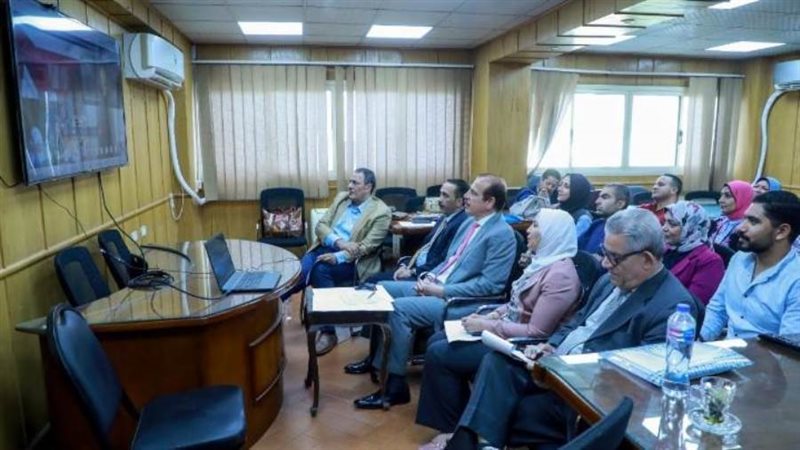 خلال إعلان مصر خالية