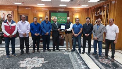 جامعة المنيا تكرم مسؤولي مؤسسة 