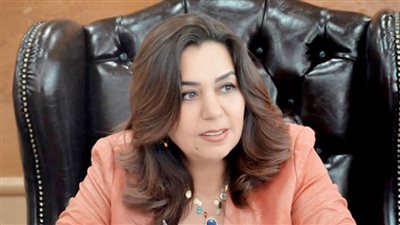 محافظ دمياط تتابع أعمال الرصف بمنطقة مسجد النور بعد تنفيذ عملية تطويره واحلاله