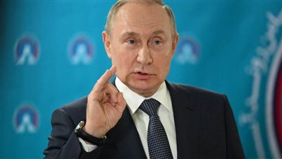 خلال يوم واحد.. الرئيس الروسي يتخذ قرارين مثيرين للجدل