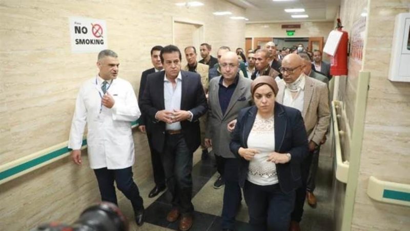 وزير الصحة في مستشفيات