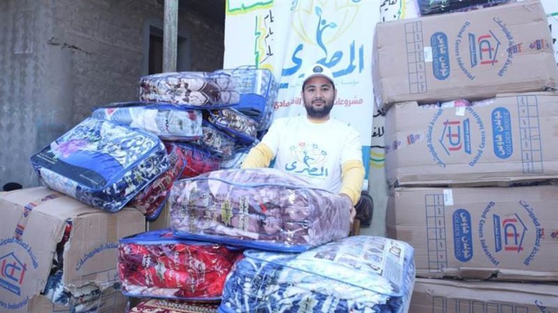 توزيع بطاطين للأسر