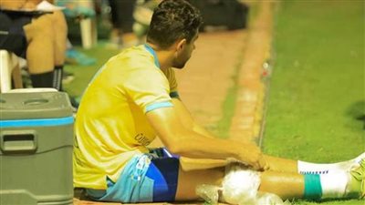 مدافع الإسماعيلي يبدأ رحلة العلاج من إصابته