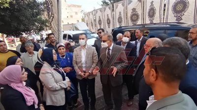 محافظ كفر الشيخ يتفقد مستشفى الكلى بفوه 