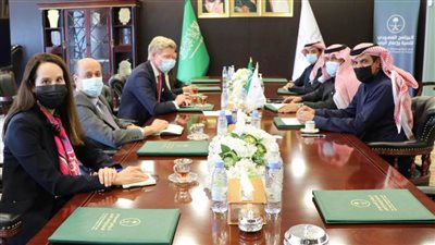 السفير السعودي باليمن يلتقي المبعوث الأممي
