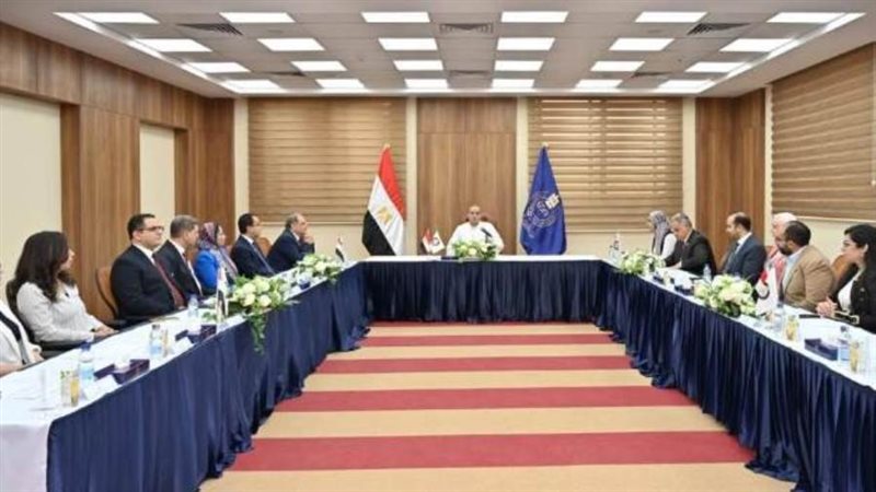 اجتماع رئيس هيئة