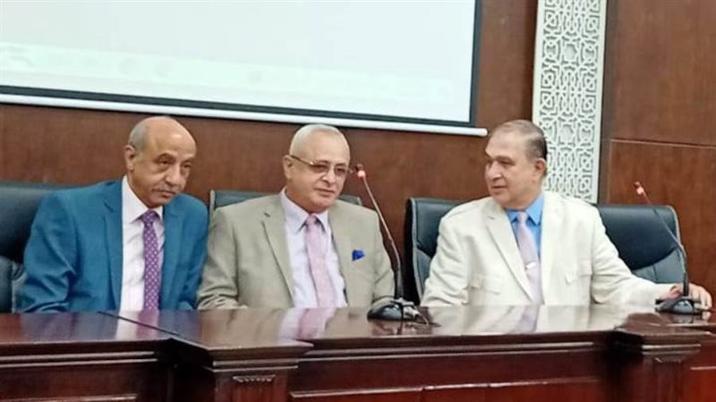 الخبير العالمي بمعهد