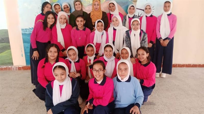 طلاب مدارس الاسمرات