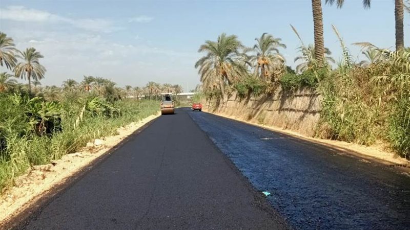 رصف 13 طريق بالبحيرةبتكلفة