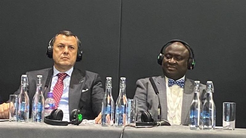 وزير السياحة احمد