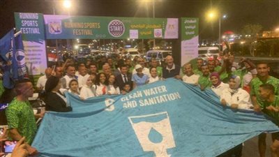 وزير الشباب والرياضة يطلق شارة البدء للمهرجان الرياضي للجري بشرم الشيخ