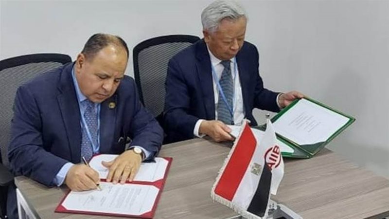 وزير المالية الدكتور