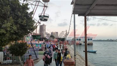 تواجد الأهالي بالحدائق والمنتزهات والرحلات النيلية بكفر الشيخ