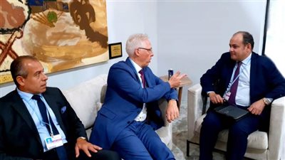 وزير التجارة يبحث مع الرئيس التنفيذي لـ 