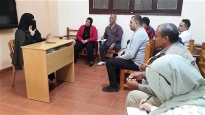 القوى العاملة تنظم ندوة 