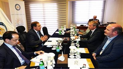 مباحثات مصرية - أسترالية لزيادة التعاون بمجال التعدين وإنتاج الهيدروجين الأخضر