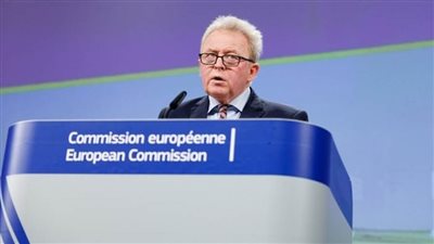 المفوض الأوروبي للزراعة يطالب بضرورة الاهتمام بصغار المزارعين