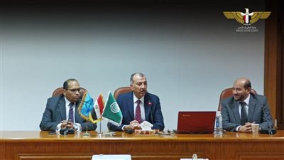 دورة تدريبية حول 