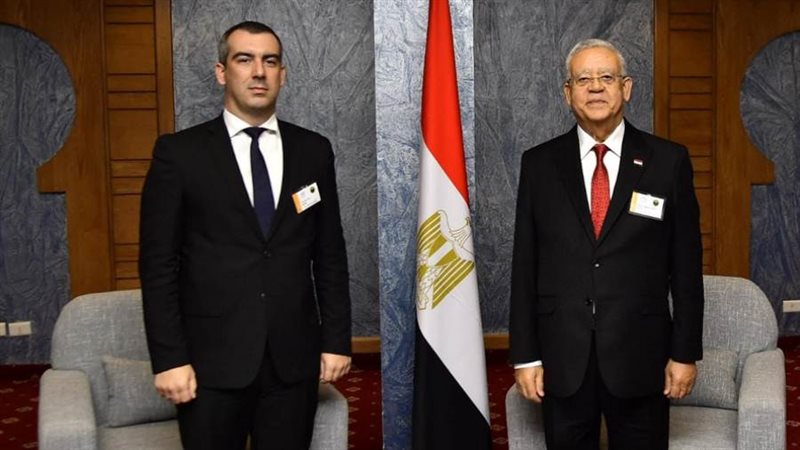 خلال اللقاء