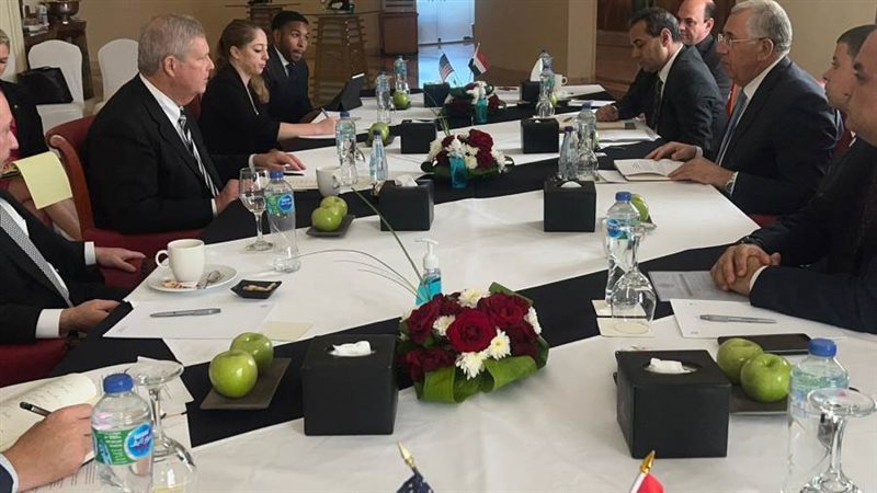 خلال لقاء القصير