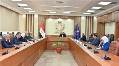 هيئة الدواء تستقبل المدير التنفيذي لدستور الأدوية الأمريكي