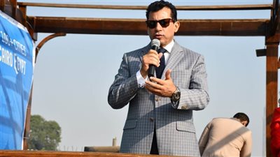 وزير الشباب والرياضة يلتقى مؤسس مبادرة 