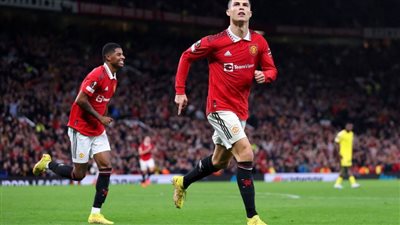 كريستيانو رونالدو يفتح النار على مدربه تين هاج: لن يحظى باحترامي له