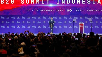 الرئيس الإندونيسي يدعو خلال افتتاح قمة مجموعة العشرين إلى تجنب حرب باردة أخرى بين القوى الكبرى