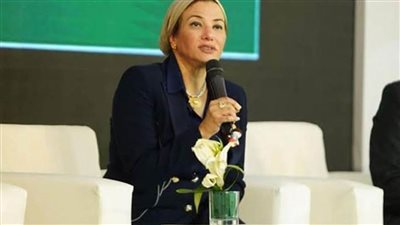وزيرة البيئة: مبادرة التكيف مع المياه تعمل على تحفيز التعاون الشامل لمعالجة المياه